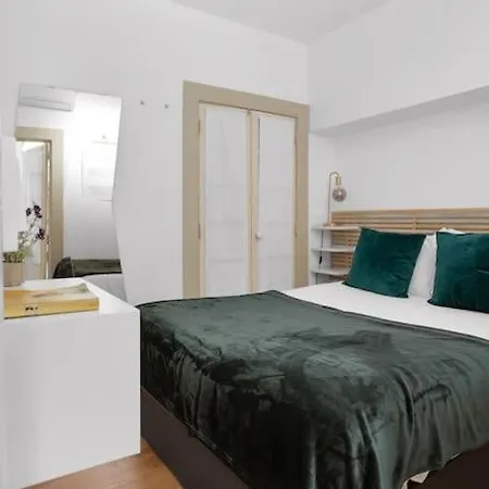 Cozy In Heart Of With Ac By Lisbeyond Лиссабон