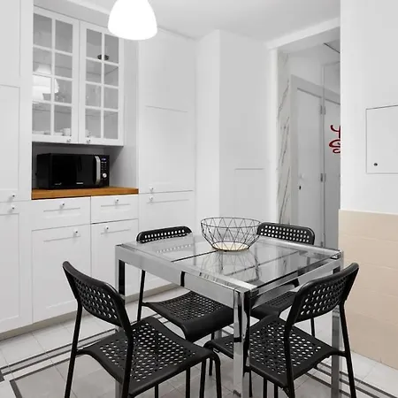 Cozy In Heart Of With Ac By Lisbeyond Lisboa