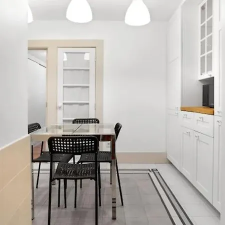 Apartamento Cozy In Heart Of With Ac By Lisbeyond *