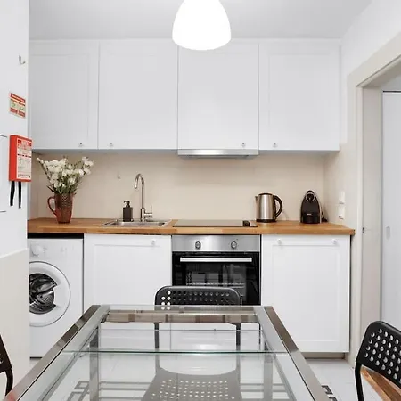 Cozy In Heart Of With Ac By Lisbeyond Apartamento *